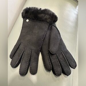UGG Black Suede Fur-Trimmed Gloves